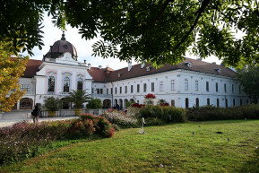 A Kormány és az OTP közösen újítják fel a Grassalkovich-kastélyt