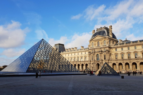 Egyre romlanak a munkakörülmények, sztrájkba lépnek a Louvre dolgozói