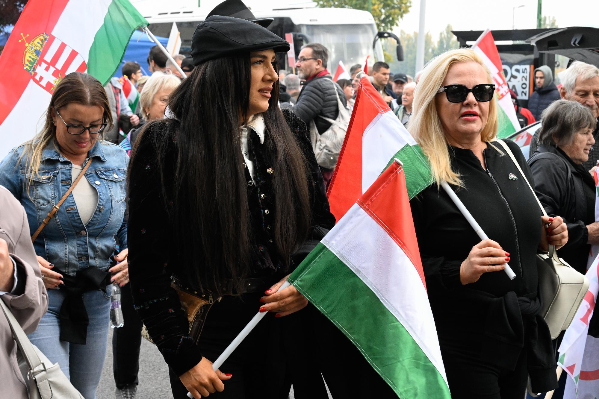 Október 23. - Békemenet Budapesten