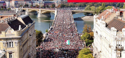 Szociológusok megbecsülték, hányan vehettek részt a Fidesz és a Tisza menetén