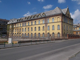 Rossz a fűtés, az Irgalmasrendi Kórház több osztályáról is hazaküldték a betegeket, kabátban rendelnek az orvosok