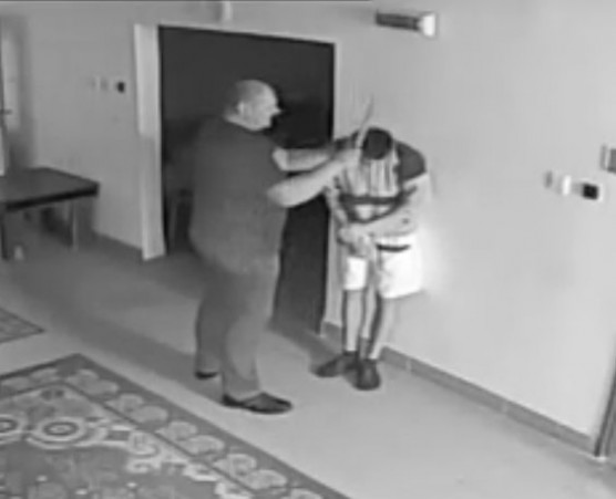 Újabb gyerekverésről készül felvételt hoz nyilvánosságra Juhász Péter