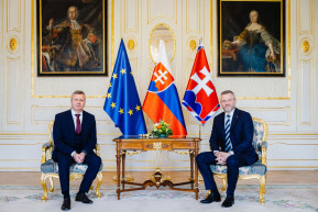 A Benes-dekrétumok ügye miatt lemondott nemzetiségi tanácsadói tisztségéről Forró Krisztián