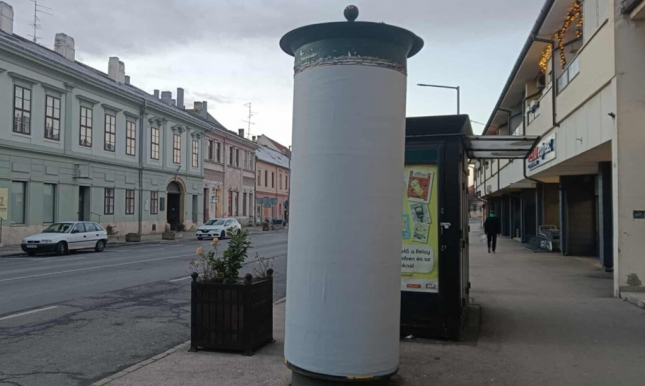 Az összes háborús plakát eltűnt Mosonmagyaróvárról 