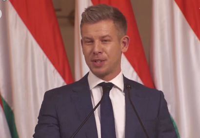 Felfüggesztették tanári állásából a tiszás aktivistára baltával támadó férfit