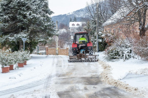 Vörös jelzés Somogyra és Baranyára, Zalában leáll az élet az ónos eső miatt