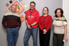  A kávét, teát lehet egyedül inni, csak nincs sok értelme