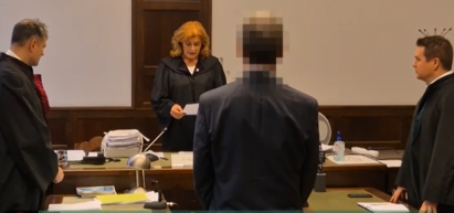 Felmentették a volt fideszes alpolgármestert, aki a vád szerint a 16 éves mostohalányát kukkolta az otthonukban 