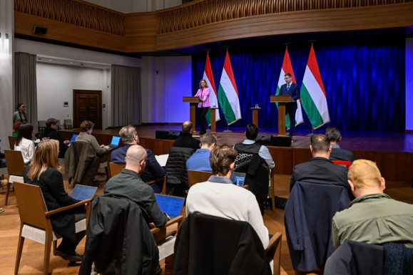 Gulyás: Jövő hétre készülnek el a rezsistop szabályai