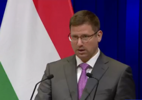 Ha van olyan terület, ahol nagyon jelentős előrelépés történt, az a cigányság helyzete – árulta el Gulyás Gergely