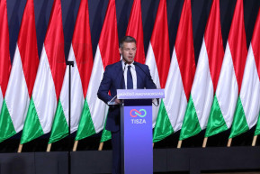 Magyar: Orbán illegális titkosszolgálati eszközökkel akarta szétveretni a legnagyobb ellenzéki pártot