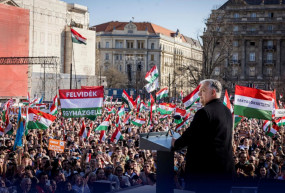 Orbán gyűlöletet szított, Zelenszkij ennek az ellenkezőjét üzente meg  