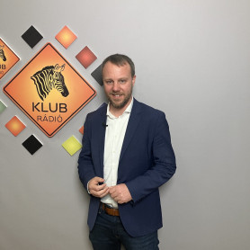 Daniel Freund: Négy éve is a béke miniszterelnökjelöltjének tekintette magát Orbán, de nem lett béke