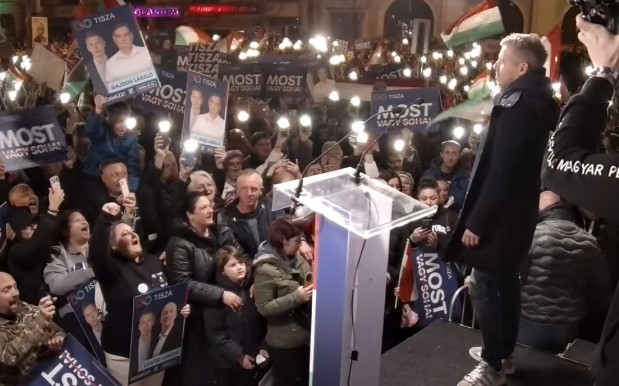 Magyar Péter: Kétharmaddal azonnali leváltások jönnének