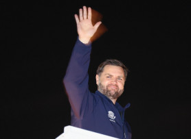 Április 7-én várható Budapestre az amerikai alelnök