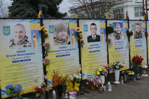 A csoki, amely legyőzi Orbánt - Dési János jegyzete