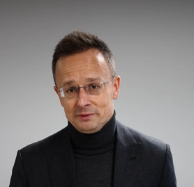 Óriásbotrányról beszél Szijjártó 