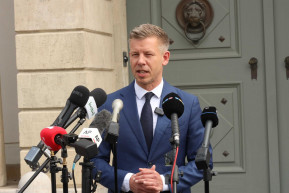 Magyar Péter: Egy hónapig tarthat a bábok eltávolításához szükséges jogalkotás