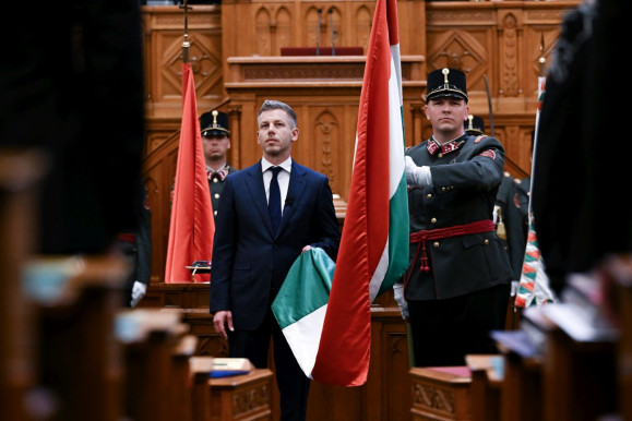 Megválasztották Magyar Pétert miniszterelnöknek