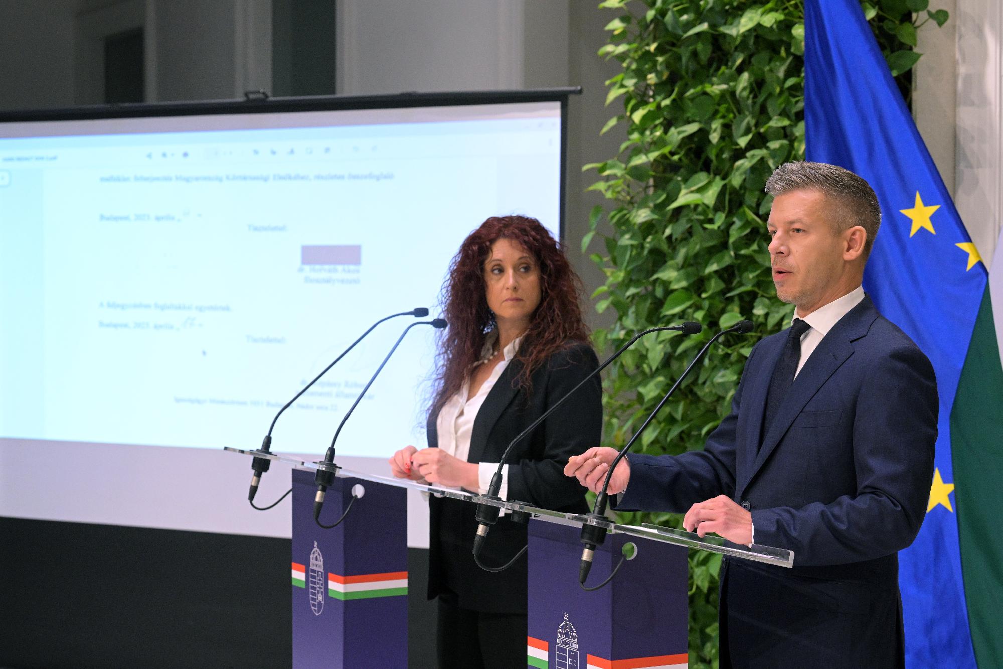 Magyar Péter miniszterelnök rendkívüli sajtótájékoztatój