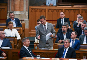 Kezdjünk már élni! – Rózsa Péter jegyzete