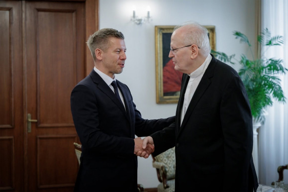 Erdő Péter bíboros fogadta Magyar Pétert