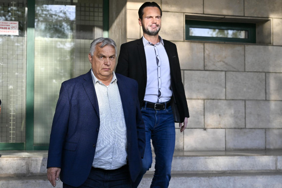 Ezt a politikai válságot nem éli túl Fidesz - nemzetközi lapszemle
