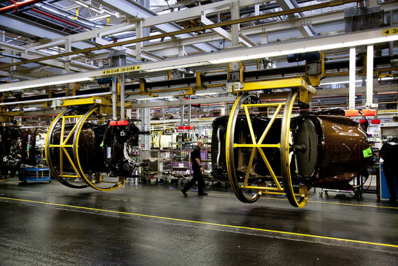 Ha hosszabb távon gyengélkedik a német autóipar, minket is elérhet az elbocsátási hullám