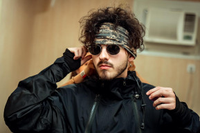 Jövő tavasszal mentek a búsba az eltartóitokkal együtt – vágott vissza a Borsnak Azahriah