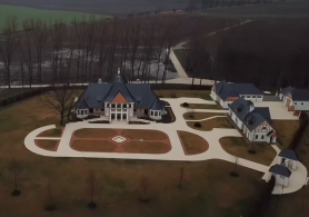 Lázár vett egy kis földet a batidai kastély mellett gyenge 40 millióért 