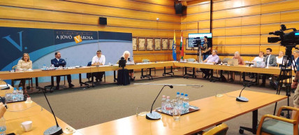 Hat ingatlant, köztük a CEU egyik volt épületét is eladná a belvárosi önkormányzat