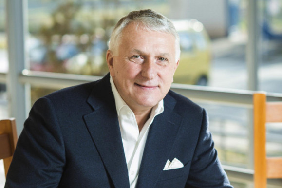 Bige szerint nincs más választása, mint támogatni az ellenzéki miniszterelnök-jelölteket