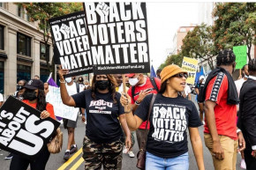 A pozsonyi főpolgármester és az amerikai aktivista tanácsa a politika túléléséhez