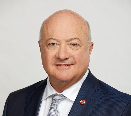 Hosszú vajúdás után letette hivatali esküjét az osztrák kancellár