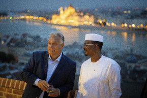 Nem adják ki a csádi katonai misszió szerződéseit