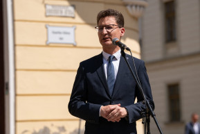 Cser-Palkovics rosszul élte meg, hogy a kormányszóvivő letagadta a bocsánatkérését