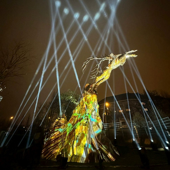 Felavatták a Csodaszarvast, 