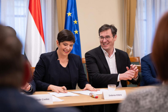 Karácsony Gergely is ott volt Dobrevék árnyékkormány-ülésén