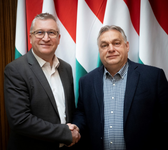 Kirúgták a volt fideszes polgármesterjelöltet, aki felterjesztette az emberkereskedelemmel gyanúsított javítóintézeti igazgatót