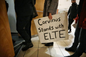 Új helyét, régi erejét keresi a felsőoktatásban dolgozók szakszervezete