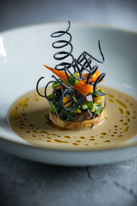 Holdfény szonáta és absztrakt szalontüdő