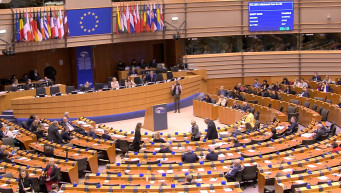 EP: három frakció elutasítja a fideszeseket, Deutsch mégis alelnök lett