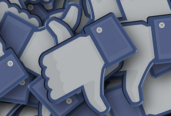 Ennek így véget kell vetni! – Feldarabolná a Facebookot az alapítója