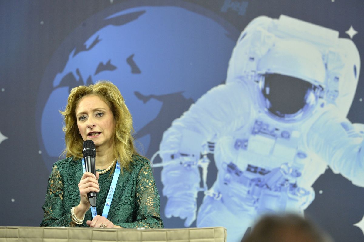 A Nemzetközi Űrhajós Szövetség 33. kongresszusa Budapesten