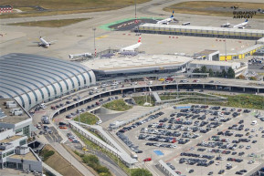 Újraindult a forgalom Ferihegyen, de mára is vihar várható