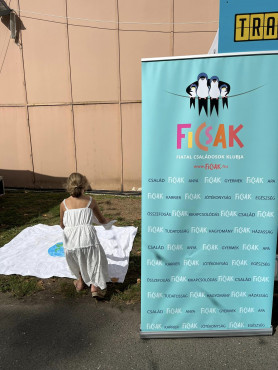 A kormánybarát civilek szerint kiemelkedően jó hír, hogy a kormány letiltaná a fiatalkorúakat az energiaitalról