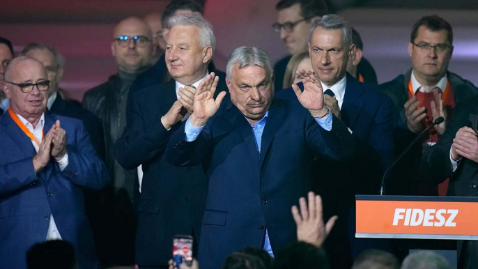 Szabadesésben a Fidesz - nemzetközi lapszemle