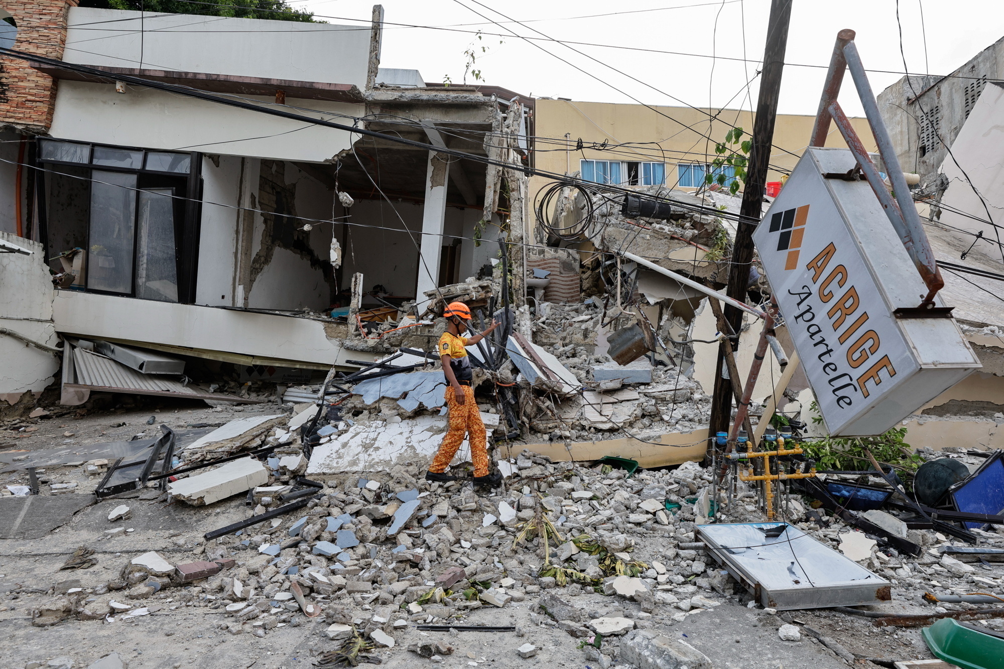 Földrengés a Fülöp-szigeteken