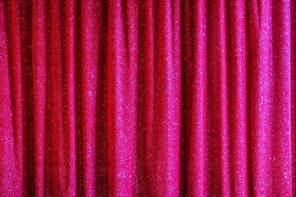 Színházi közvetítések egykor és ma