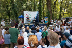 Radnai Márk: A propagandatámadásokat is értékelve döntjük el, mikor mutatjuk be a jelölteket